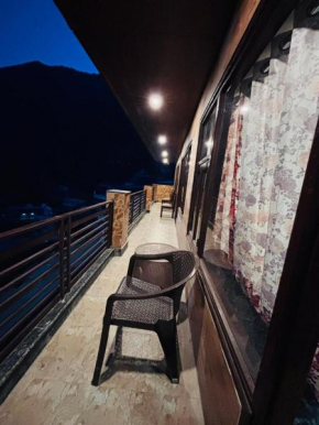 Sampada Royal INN & Cafe
